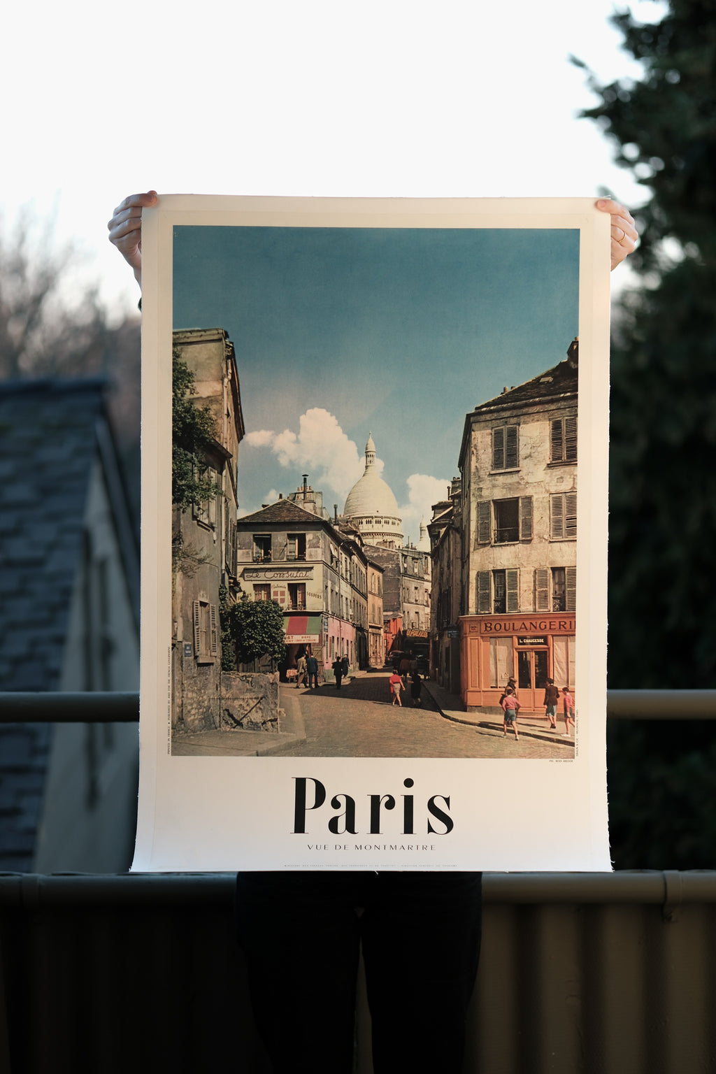 洋書Paris Montmartre A MECCA OF MODERN ART Paris Montmartre by Sylvie Buisson and Christian Parisot
